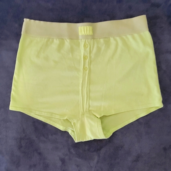 Victoria Secret panties - Picture 1 of 2